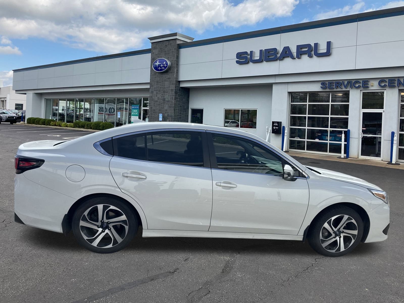 2021 Subaru Legacy Limited XT photo 2
