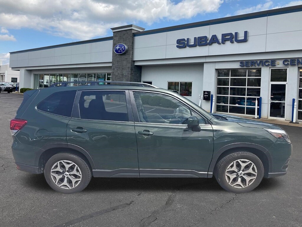 Used 2023 Subaru Forester Premium SUV