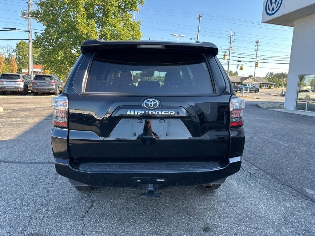 2024 Toyota 4Runner SR5 photo 4