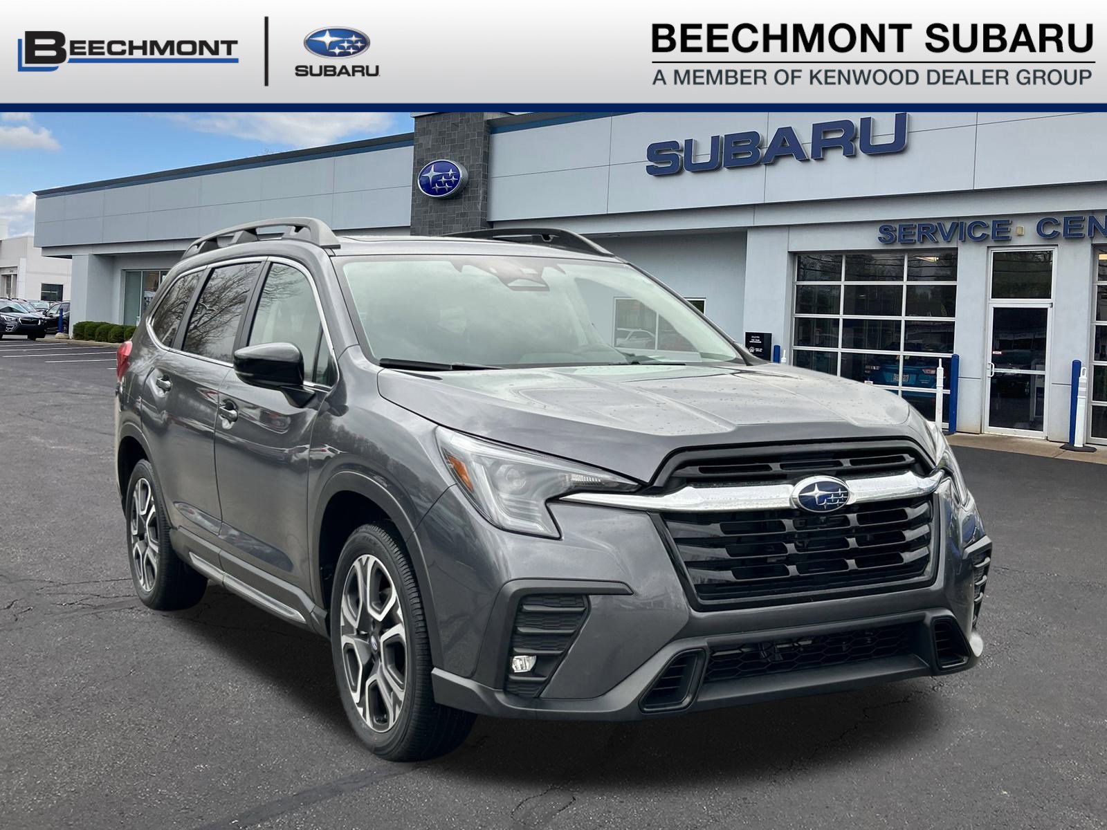 2025 Subaru Ascent Limited's photo