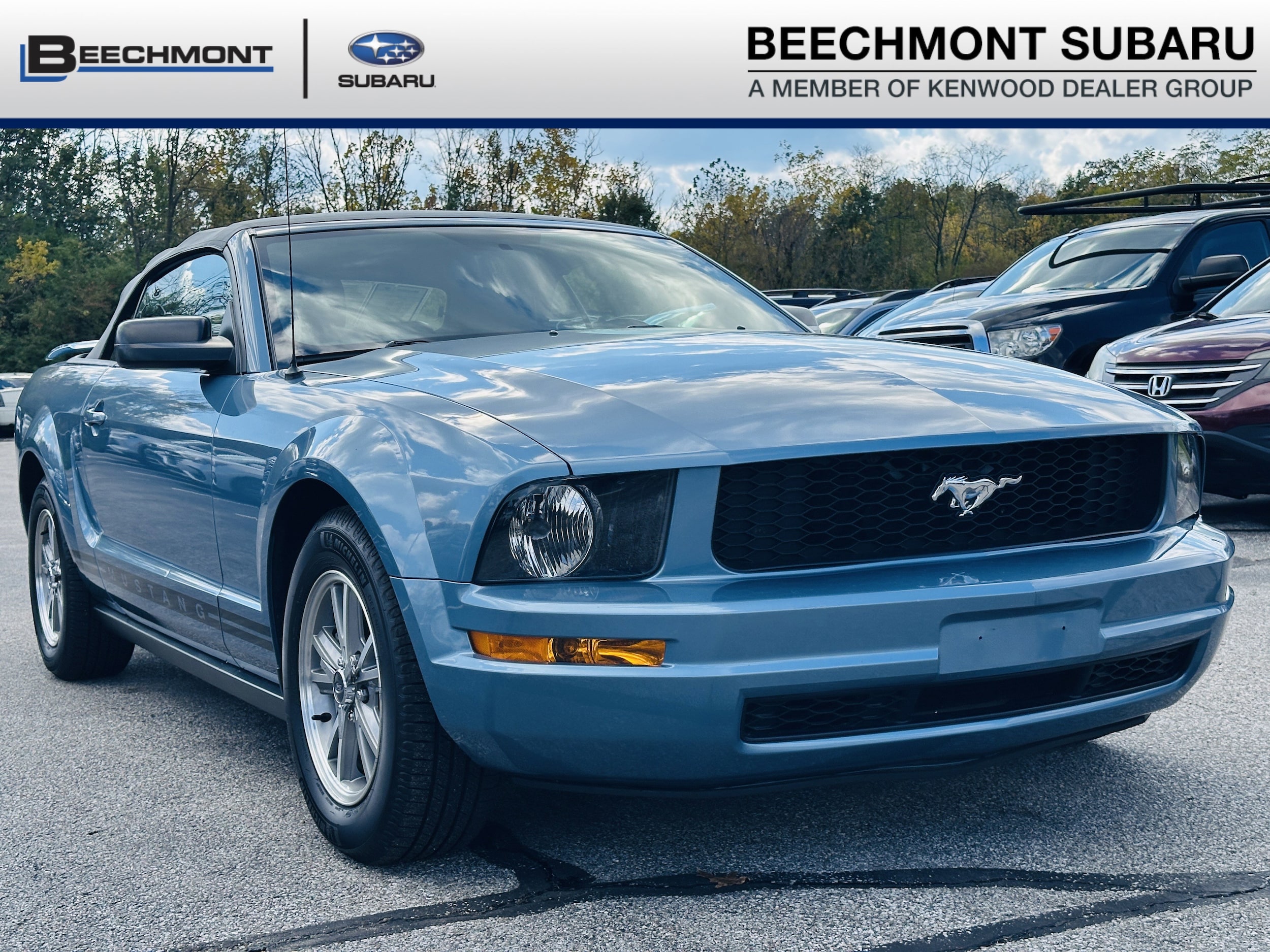 2005 Ford Mustang Deluxe