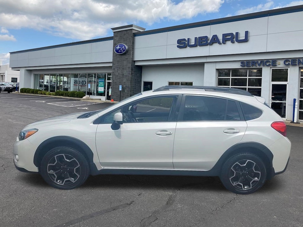 Used 2014 Subaru XV Crosstrek 2.0i Premium w/Moonroof Pkg SUV