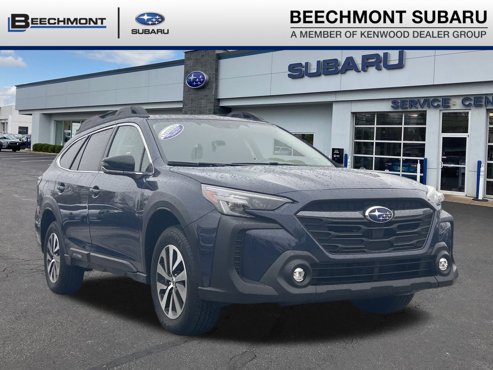 2025 Subaru Outback Premium's photo