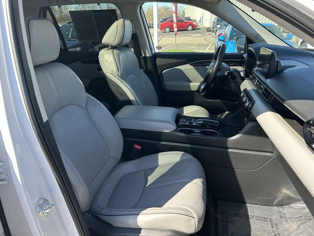 2023 Honda Pilot Elite - Photo 30