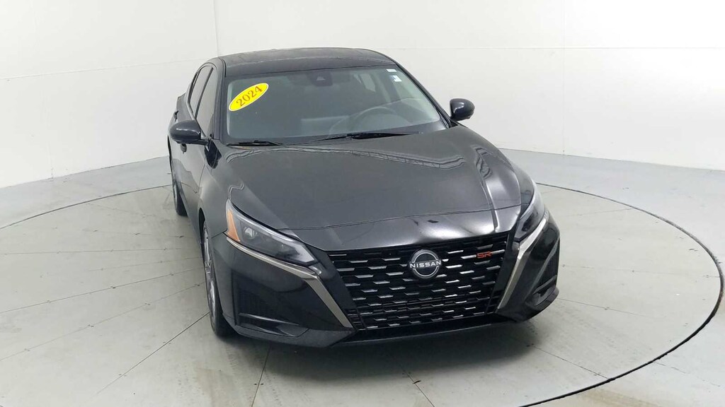 Used 2024 Nissan Altima 2.0 SR Sedan