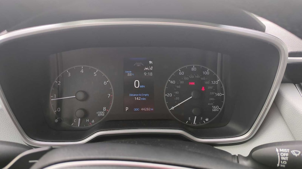 Used 2024 Toyota Corolla Hatchback SE Hatchback