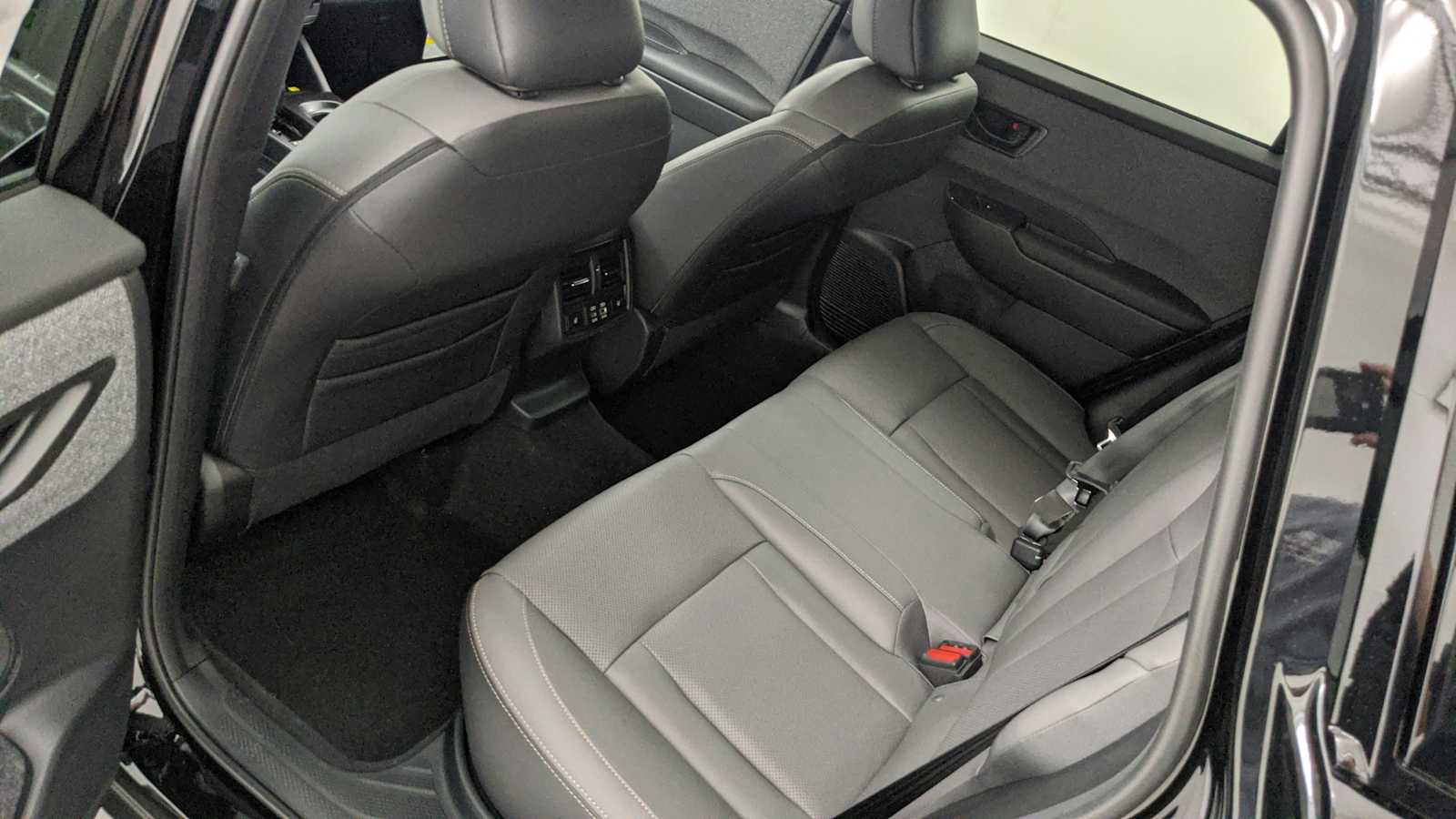 2026 Subaru Outback Limited - Photo 19