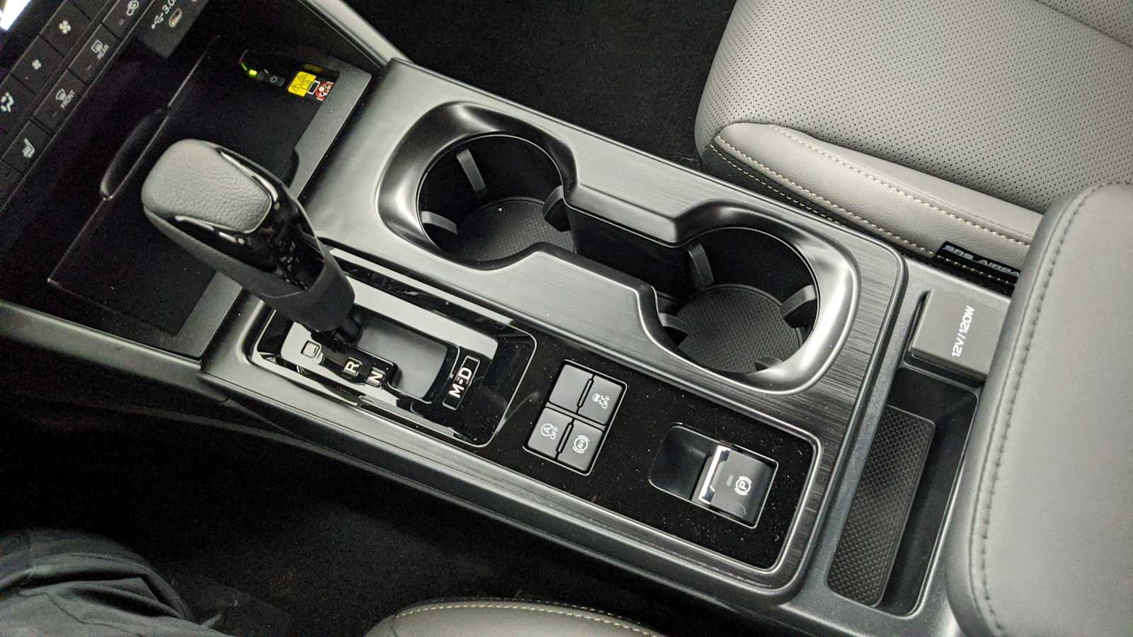 2026 Subaru Outback Limited - Photo 16