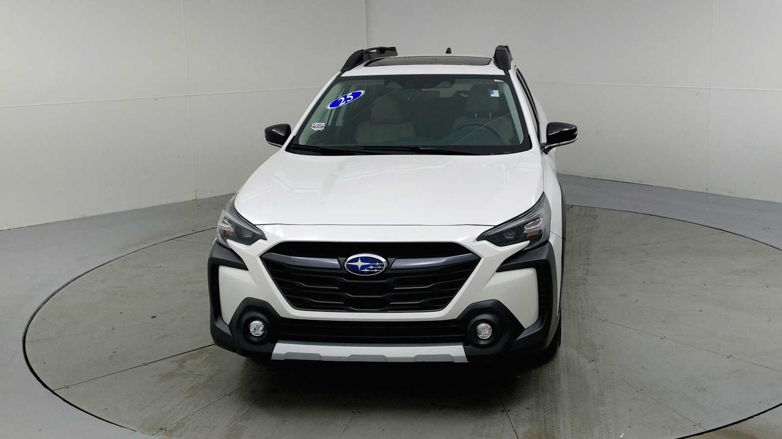 2025 Subaru Outback Limited photo 2