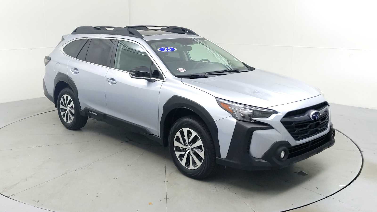 2025 Subaru Outback Premium's photo