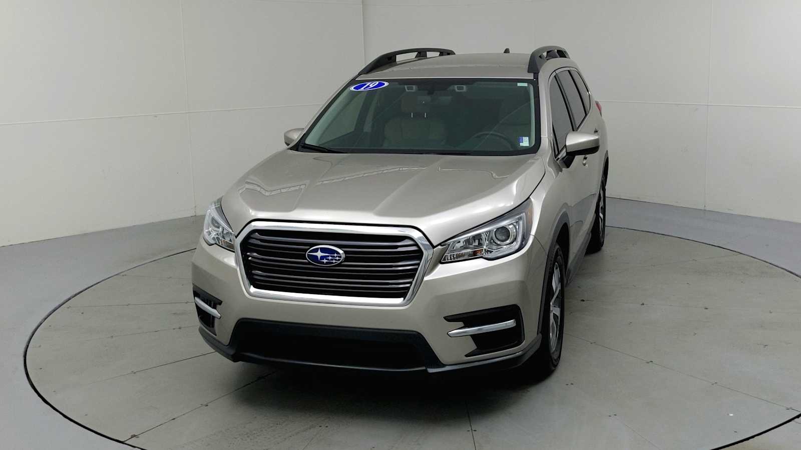 2019 Subaru Ascent Premium photo 3