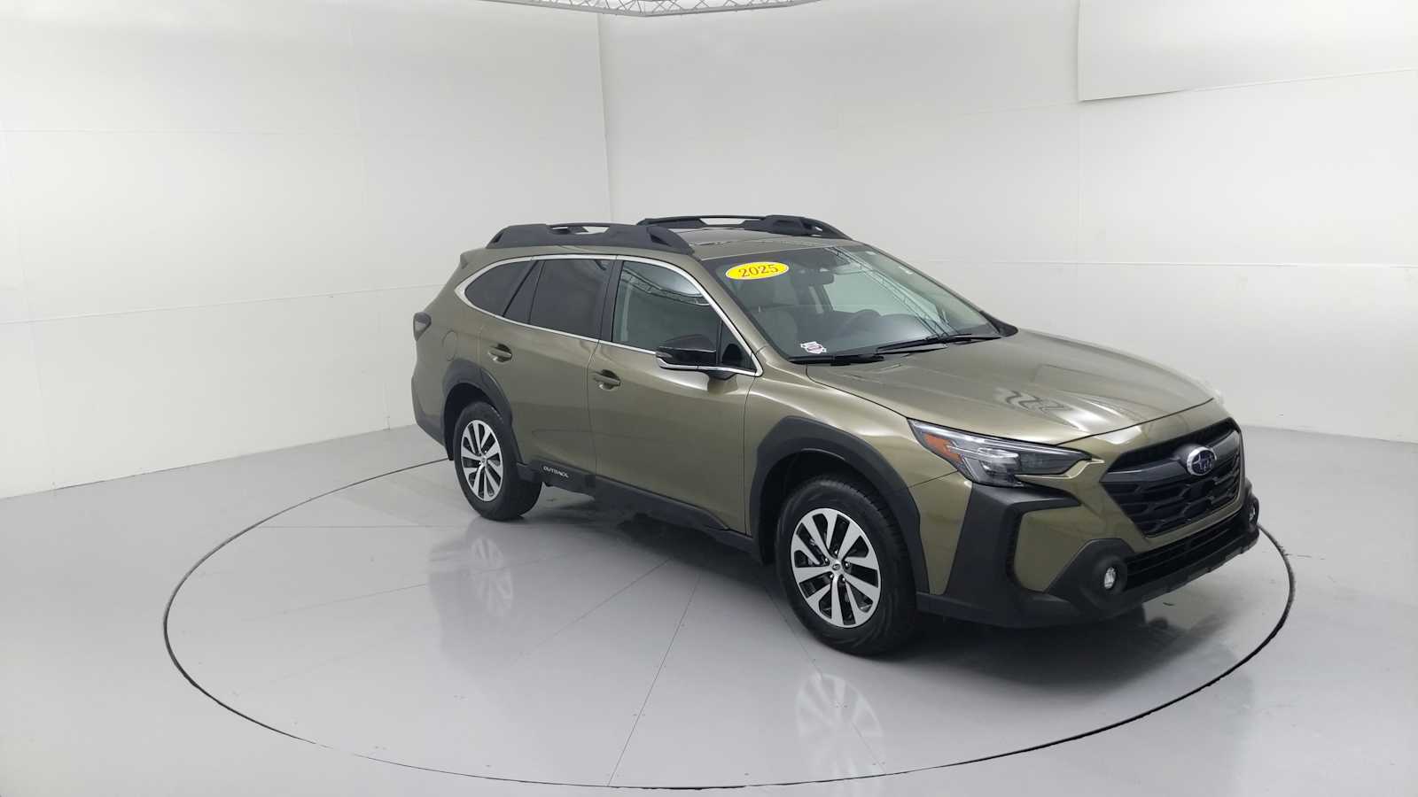 2025 Subaru Outback Premium's photo