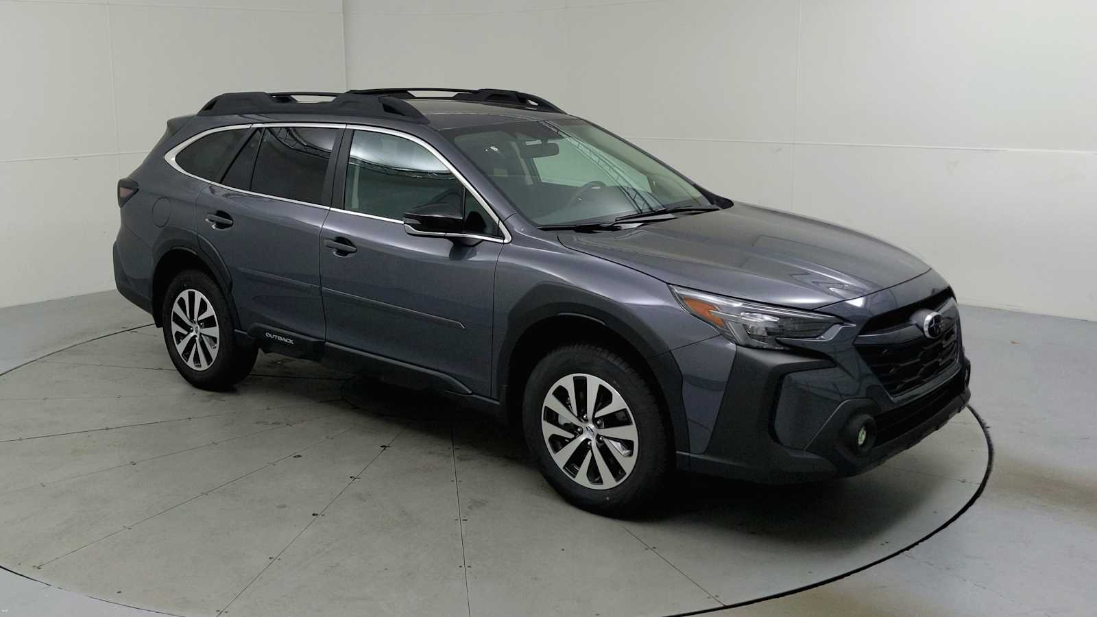 2025 Subaru Outback Premium's photo