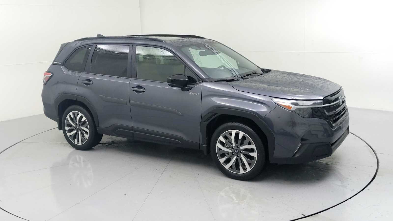 2025 Subaru Forester Touring's photo