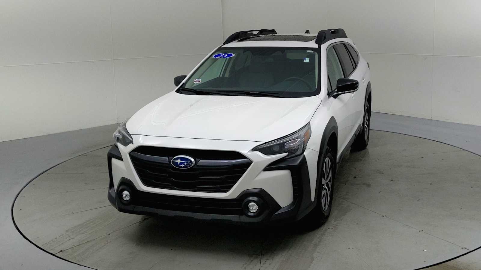2025 Subaru Outback Premium photo 2