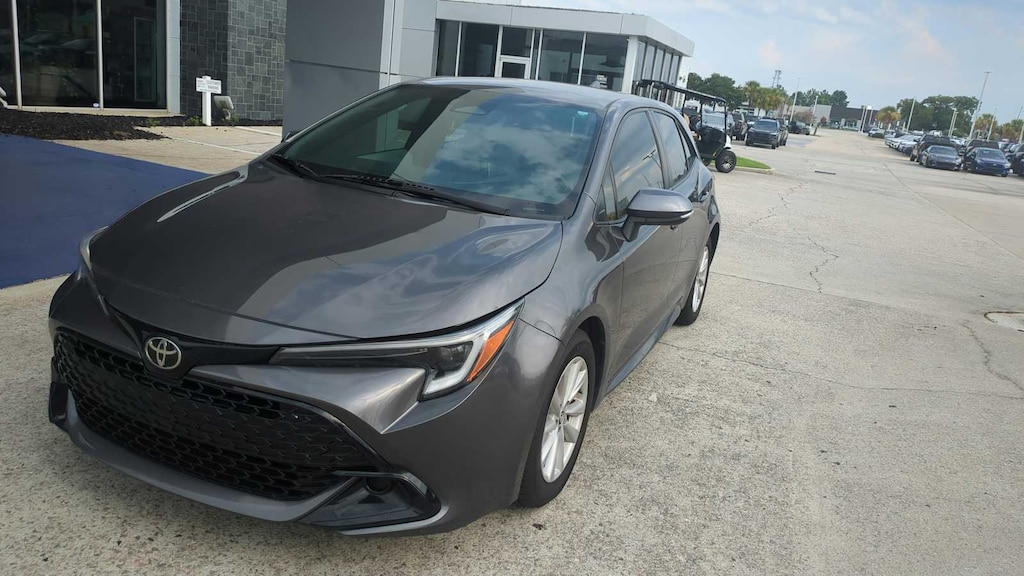 Used 2024 Toyota Corolla Hatchback SE Hatchback