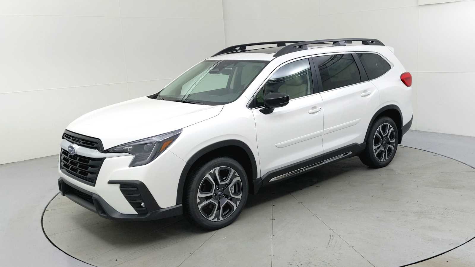 2025 Subaru Ascent Limited photo 4