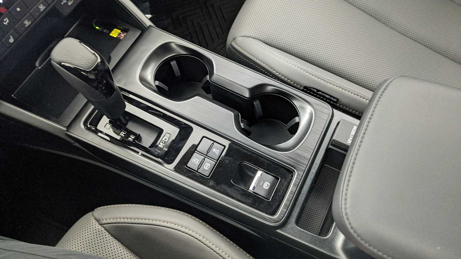 2026 Subaru Outback Limited - Photo 16