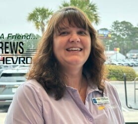 Staff member Dawn Lindgren from ID_039a6f