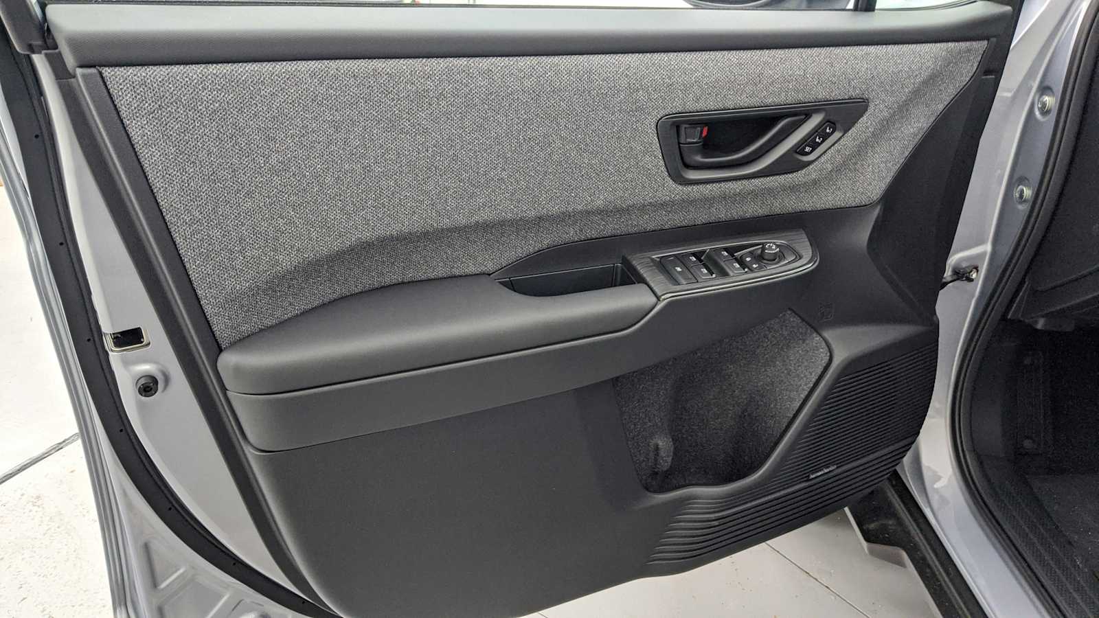 2026 Subaru Outback Limited - Photo 23