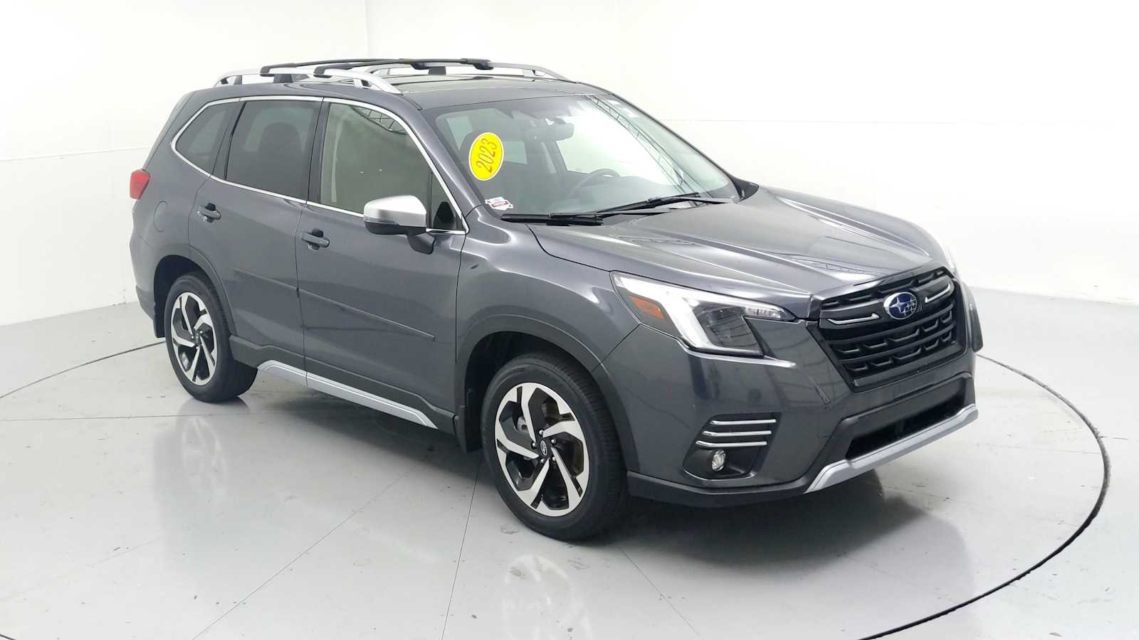 2023 Subaru Forester Touring's photo