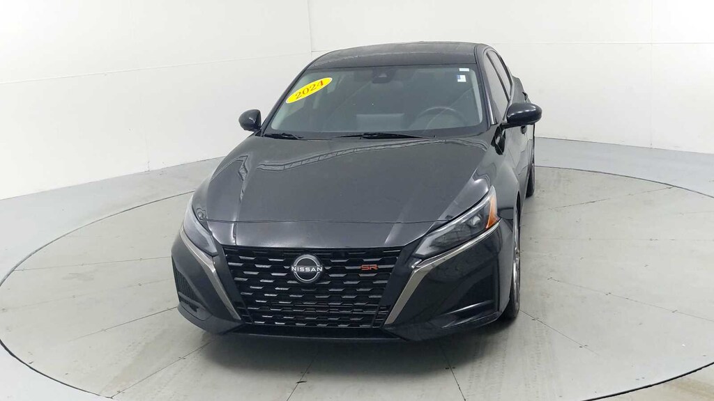 Used 2024 Nissan Altima 2.0 SR Sedan