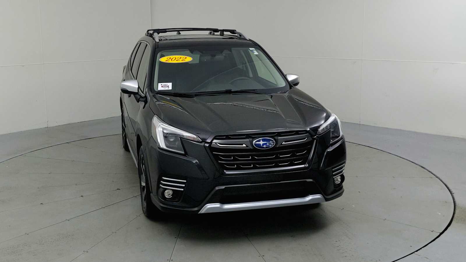 2022 Subaru Forester Touring photo 2