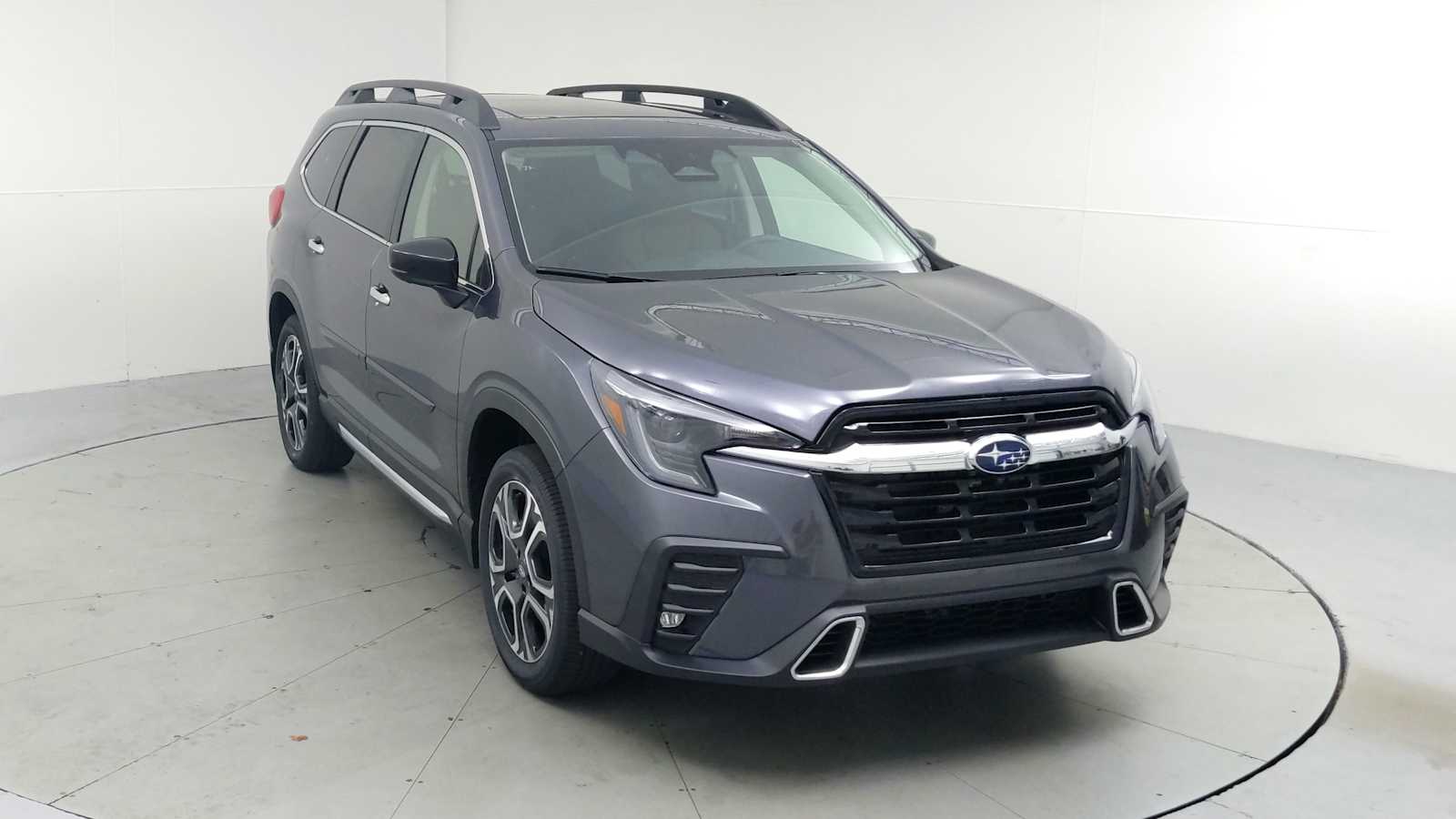 2025 Subaru Ascent Touring photo 2