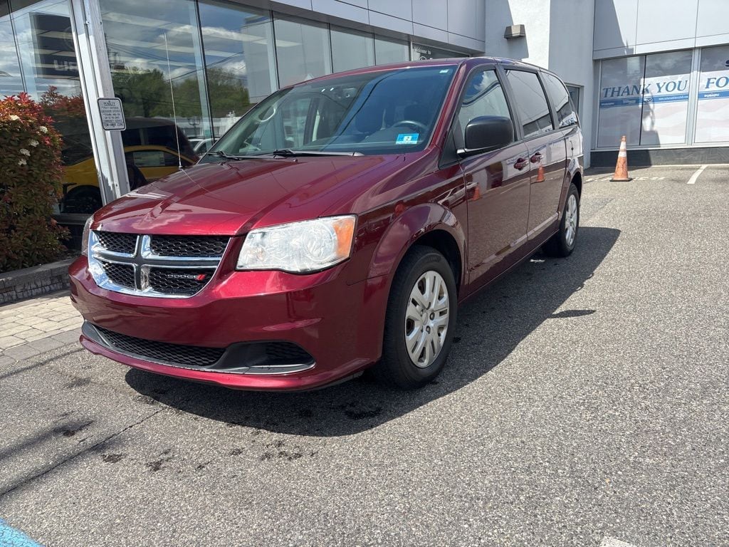 Used 2018 Dodge Grand Caravan SE with VIN 2C4RDGBGXJR177399 for sale in Cherry Hill, NJ