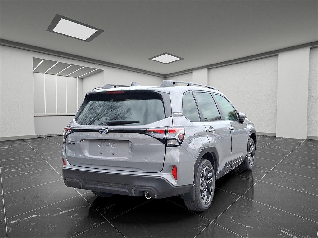 2025 Subaru Forester Limited photo 4
