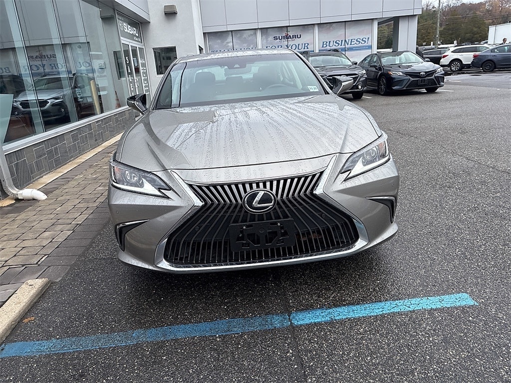 Used 2021 Lexus ES 350 Sedan
