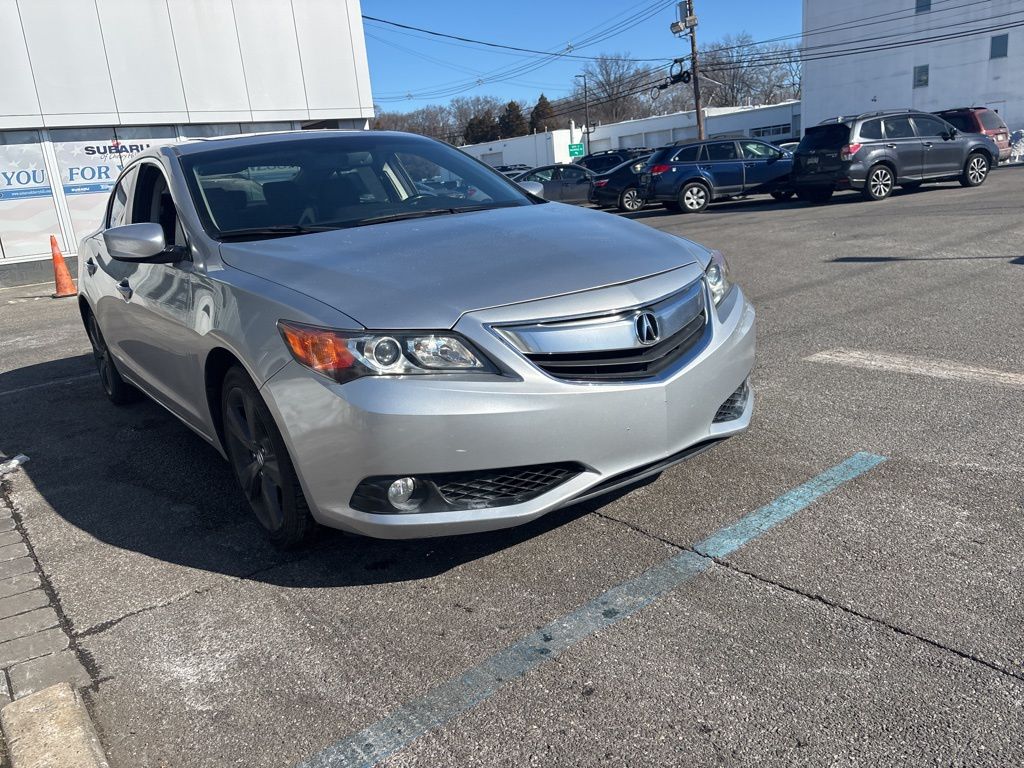 Used 2013 Acura ILX Premium with VIN 19VDE2E54DE000463 for sale in Cherry Hill, NJ