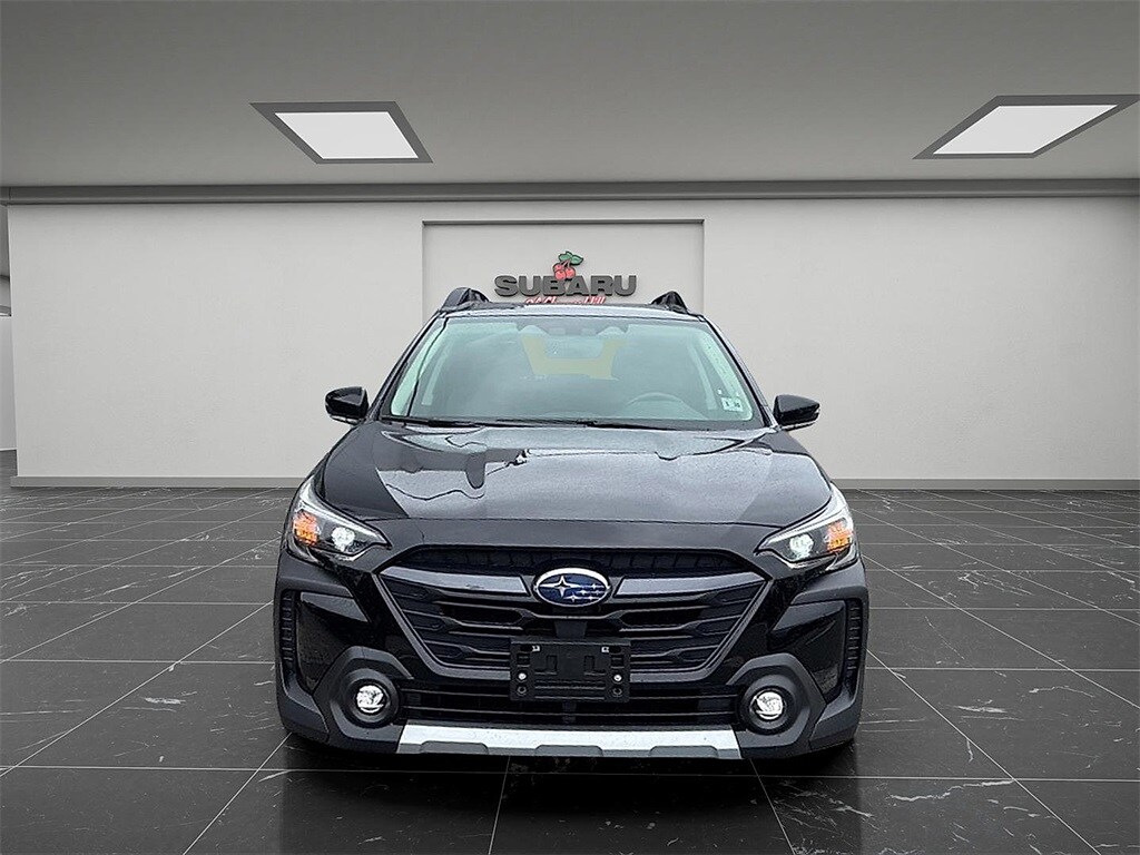 2025 Subaru Outback Limited photo 4