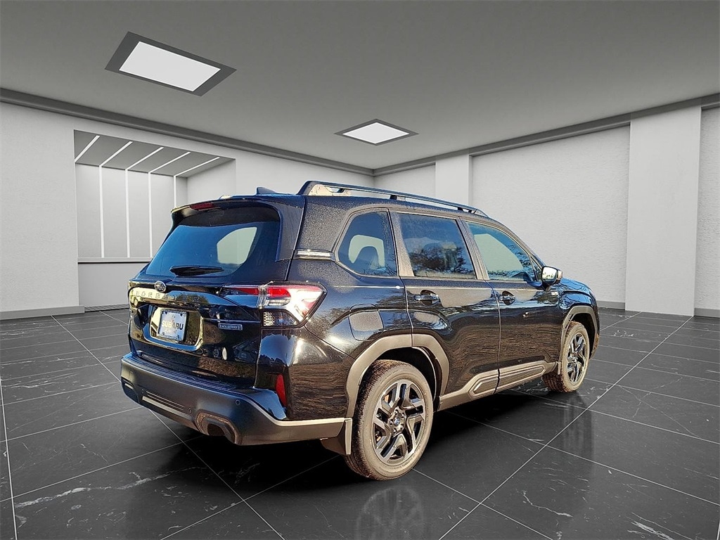 New 2025 Subaru Forester Hybrid Limited SUV