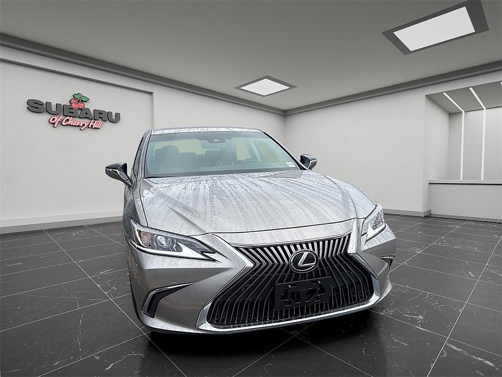 Used 2021 Lexus ES 350 Sedan