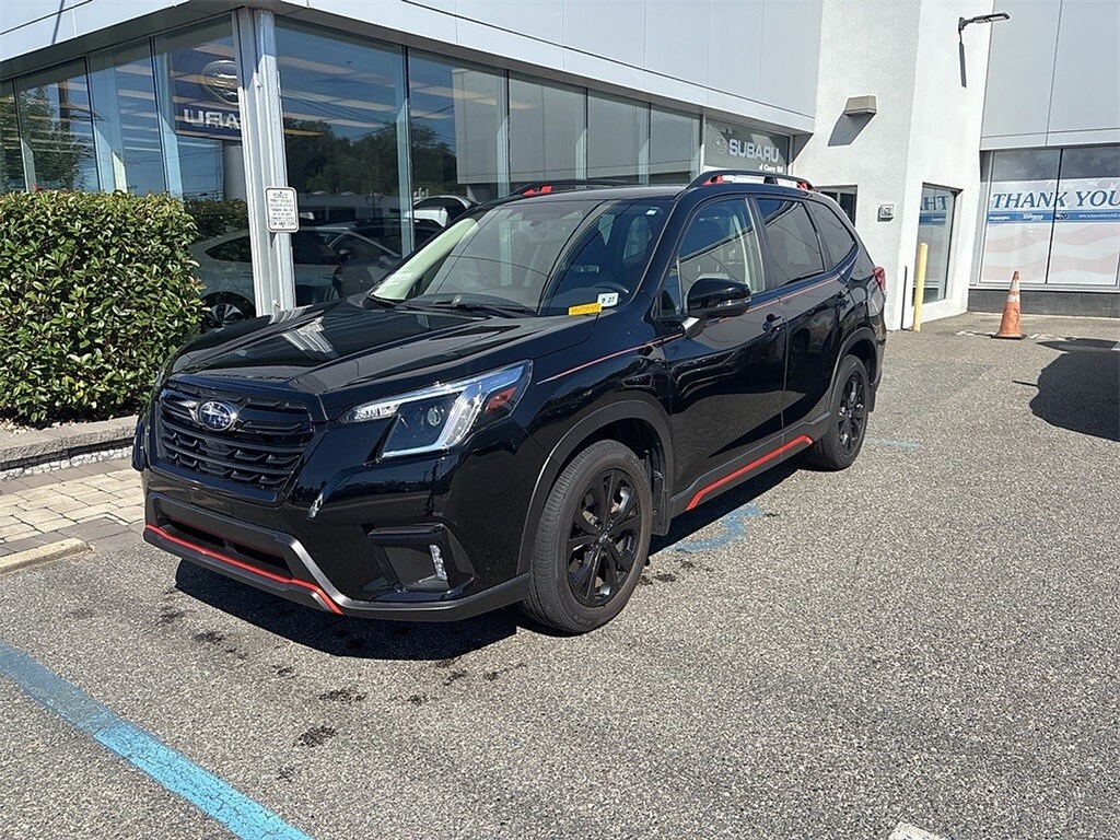 2022 Subaru Forester Sport photo 2