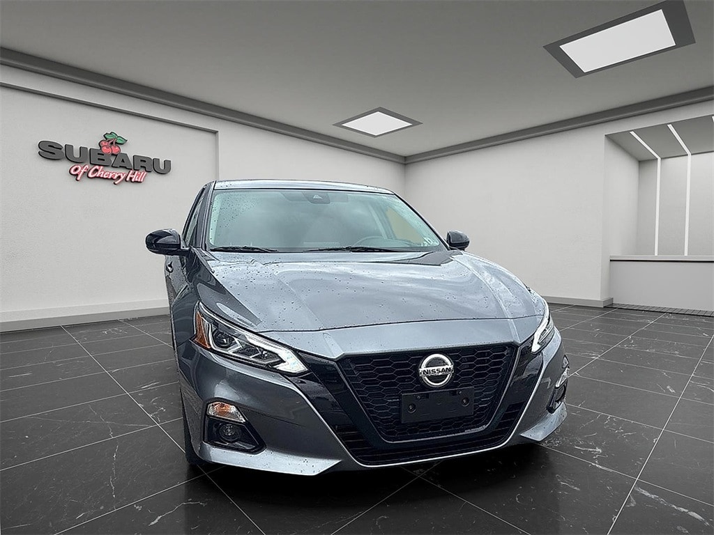 Used 2022 Nissan Altima 2.5 SR Sedan