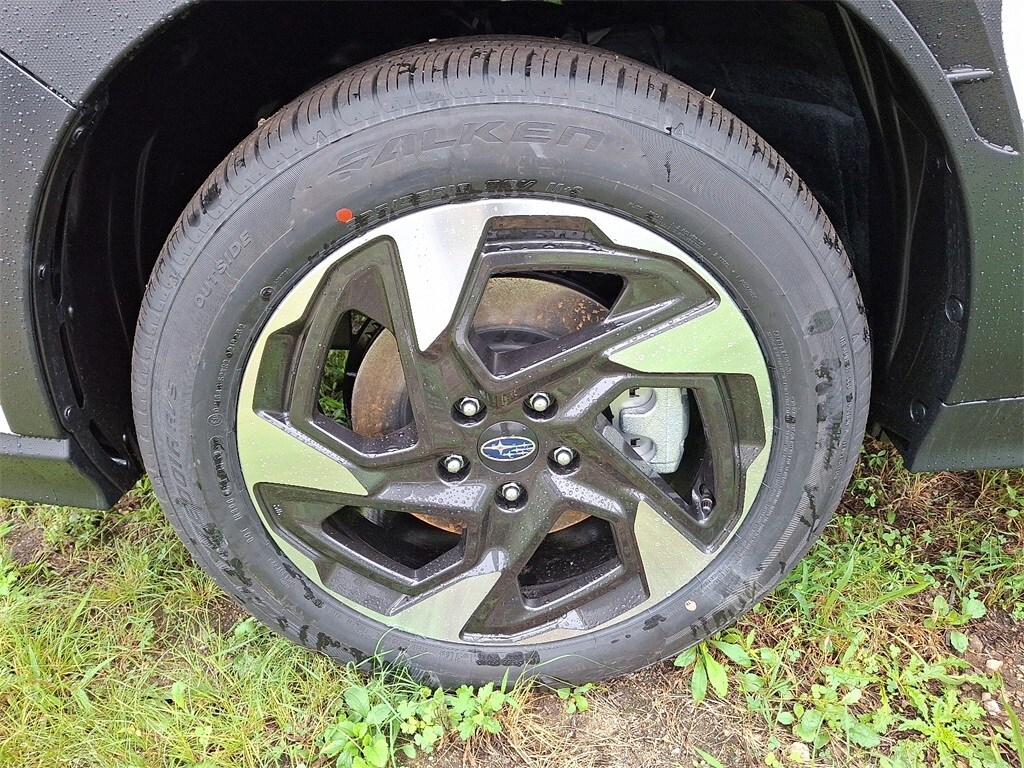 2025 Subaru Crosstrek Limited photo 3