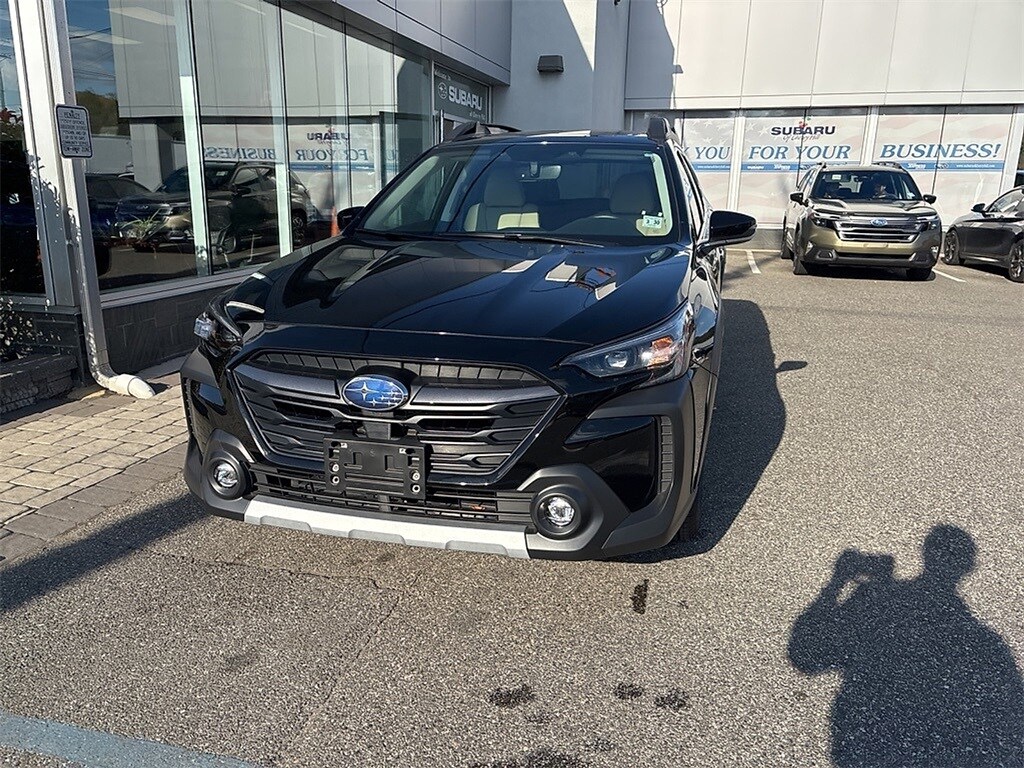 2025 Subaru Outback Limited photo 3