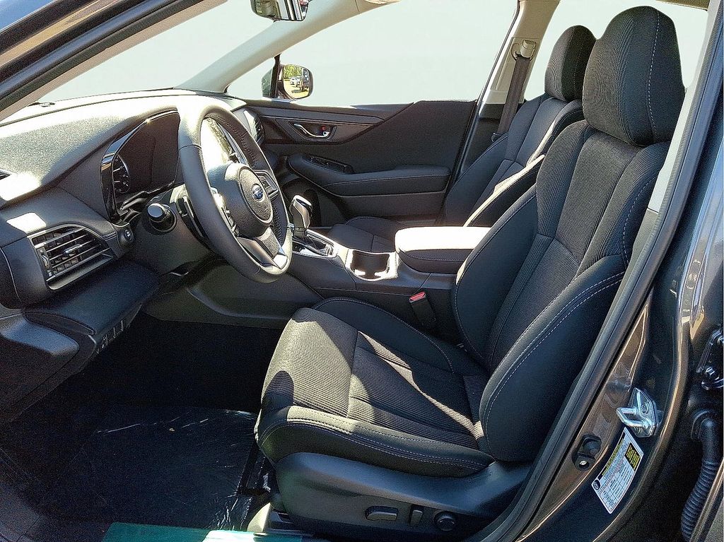 2025 Subaru Legacy Premium - Photo 9