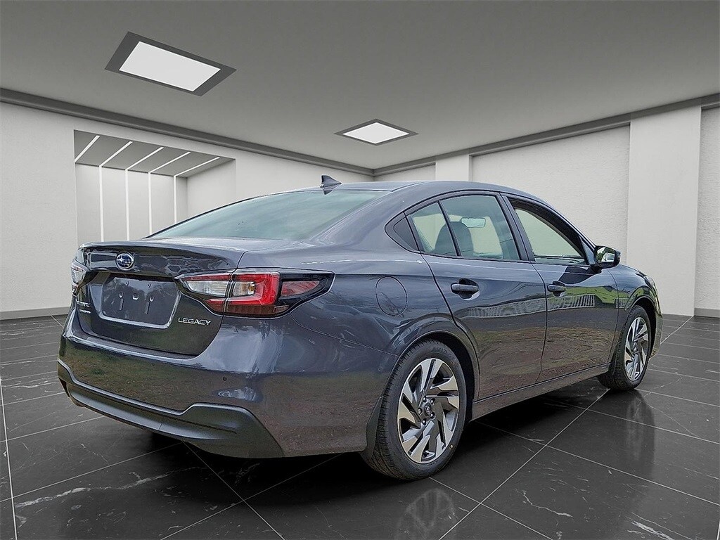 2025 Subaru Legacy Limited photo 4
