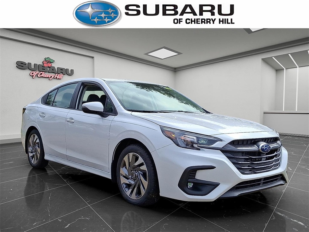 2025 Subaru Legacy Limited's photo