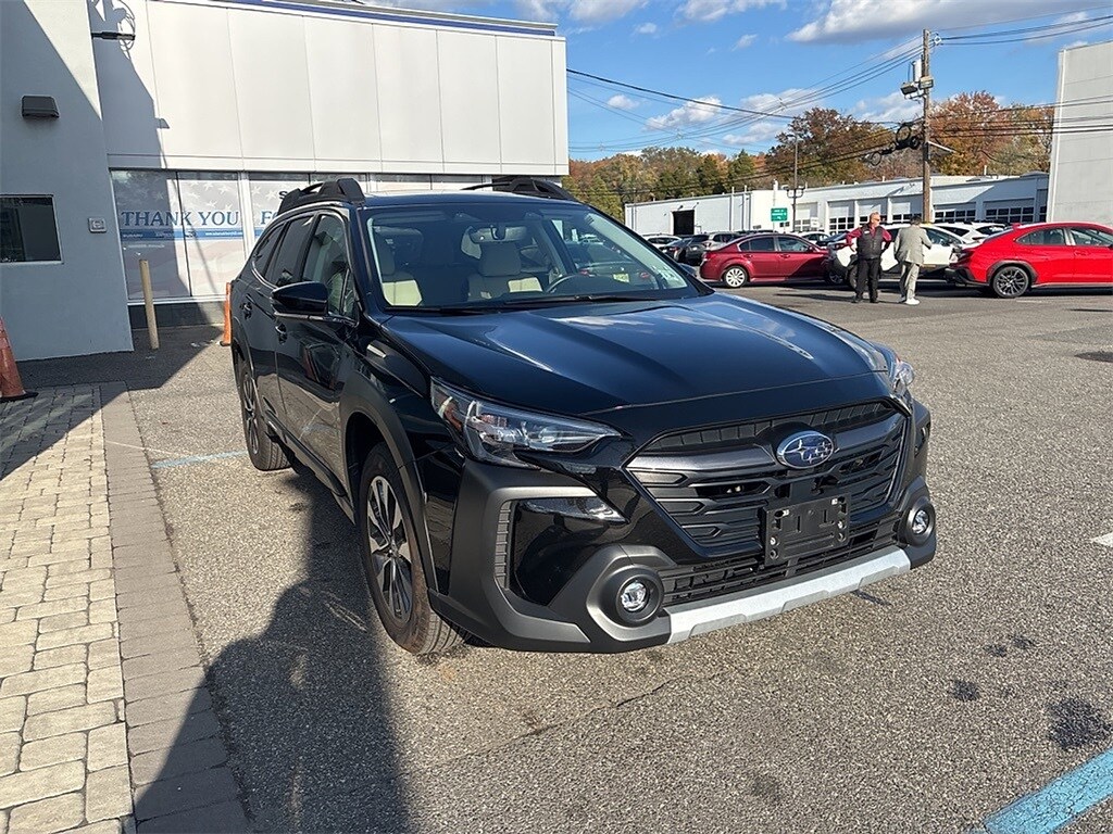 2025 Subaru Outback Limited photo 2