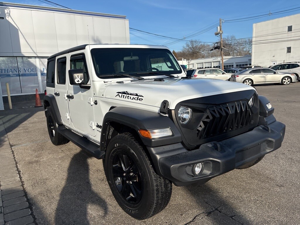 Used 2022 Jeep Wrangler Unlimited Sport Altitude SUV