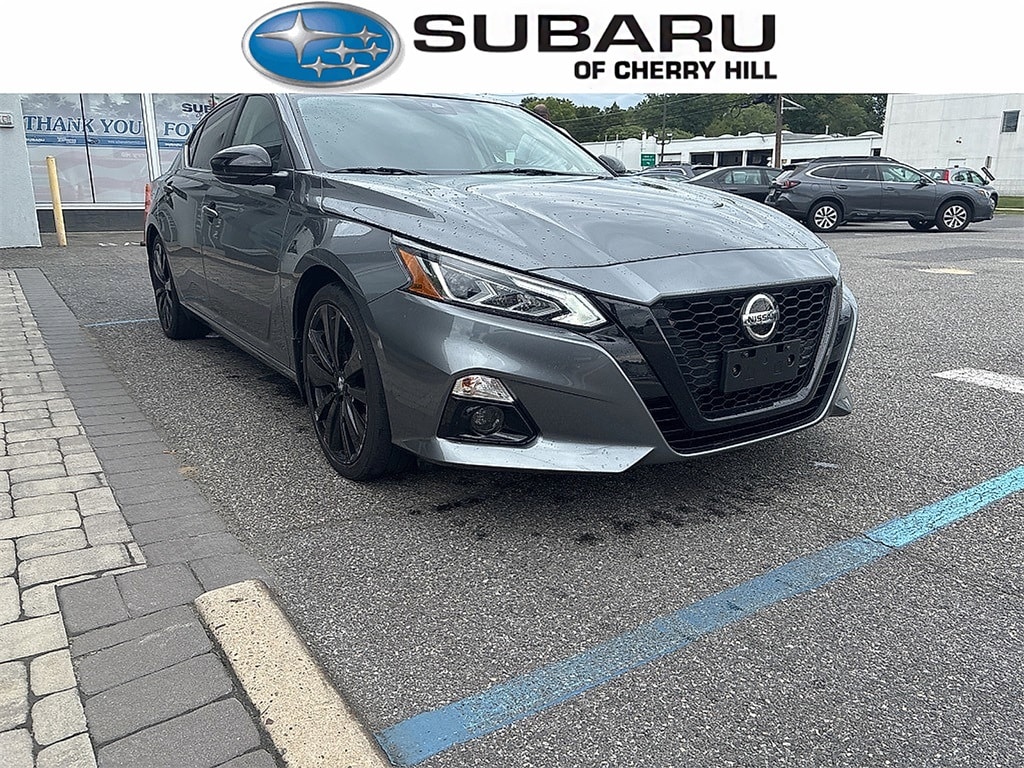 Used 2022 Nissan Altima 2.5 SR Sedan