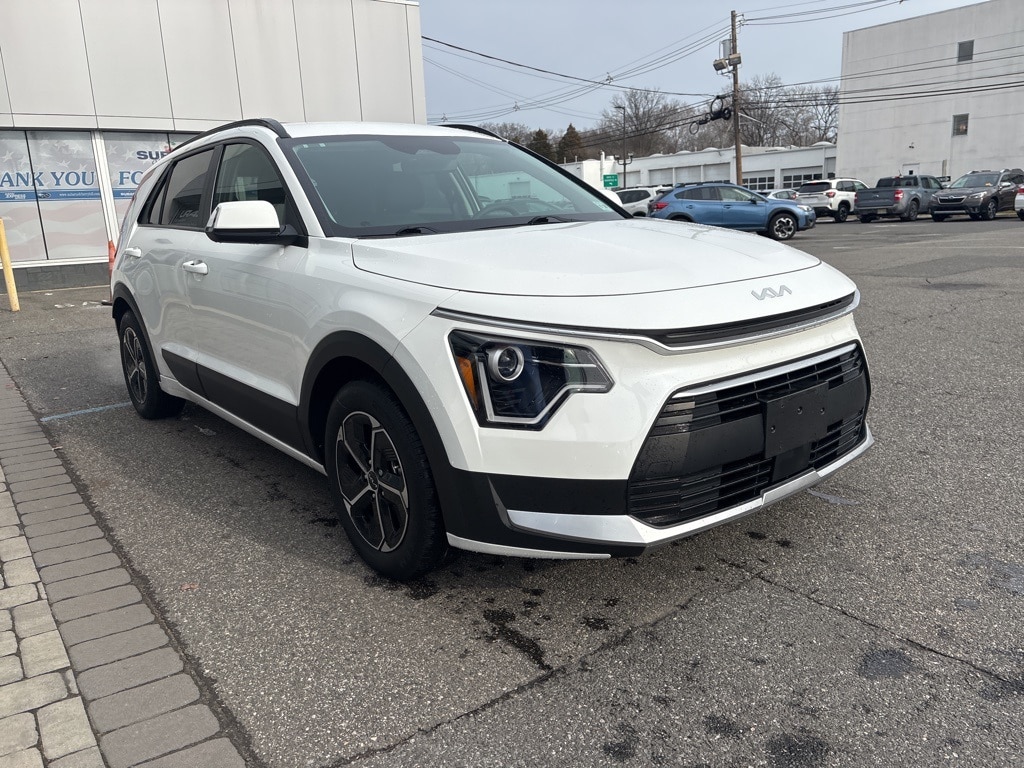 Used 2023 Kia Niro Plug-In Hybrid EX SUV