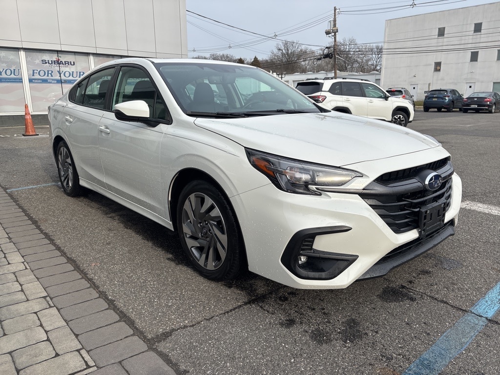 2025 Subaru Legacy Limited's photo