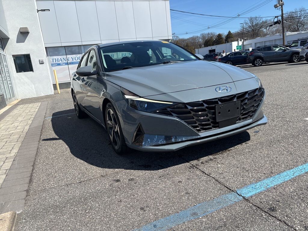 Used 2021 Hyundai Elantra SEL Sedan