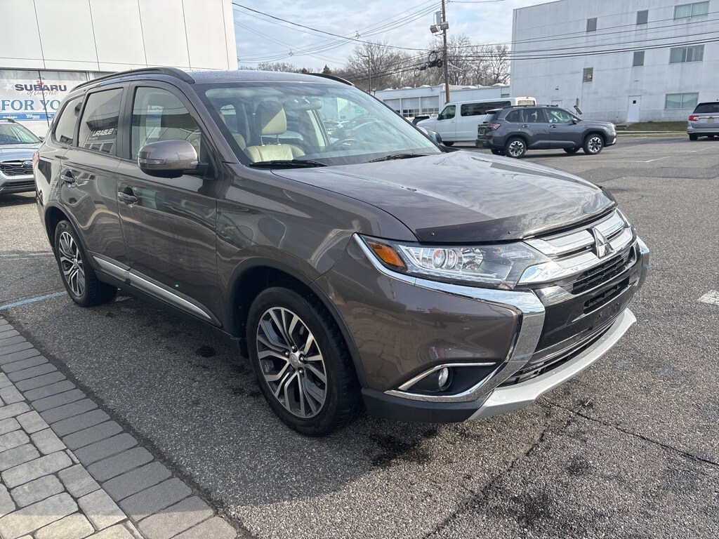 Used 2016 Mitsubishi Outlander SEL SUV