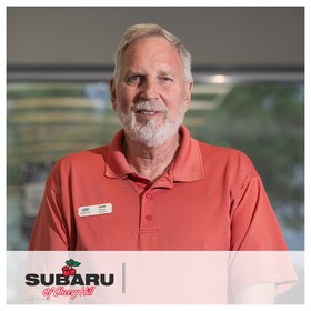 Staff member Tom Wood from ID_8aa6de7d9aee